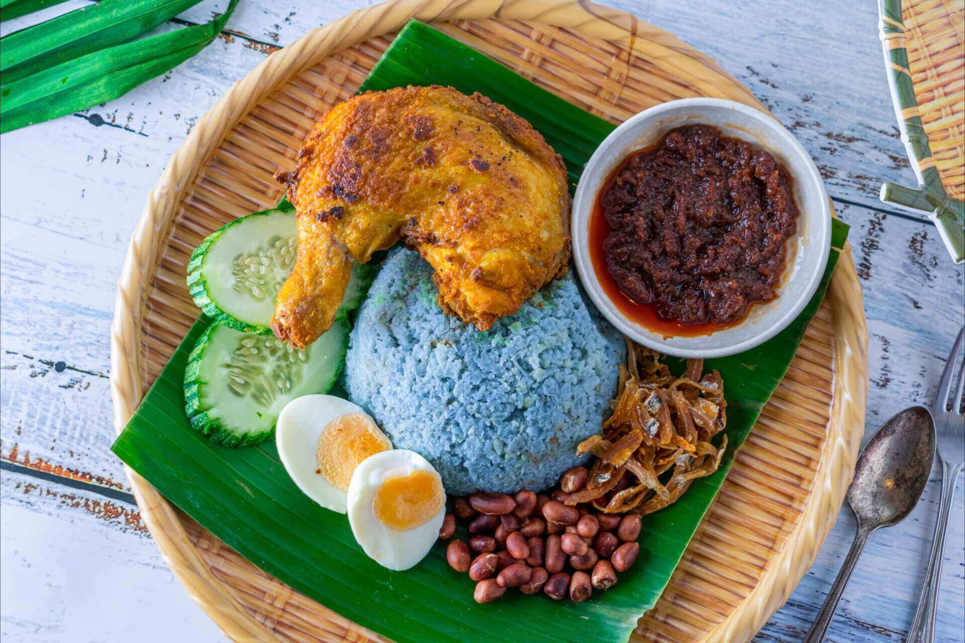 Nasi Lemak Masjid Biru